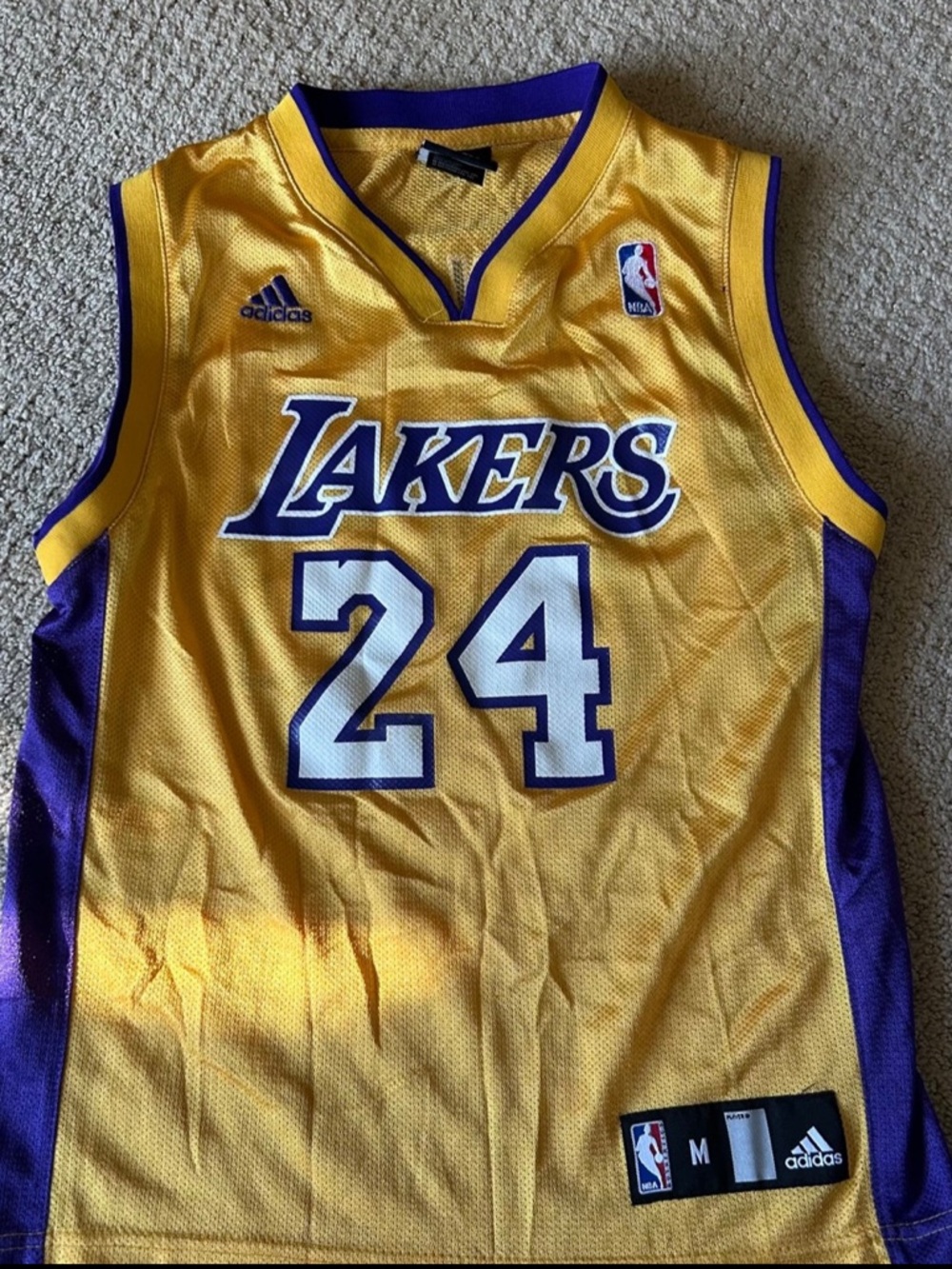 Adidas NBA Los Angeles Lakers Kobe Bryant #24 home jersey youth M 10/12